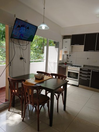 Alquiler Temporario 2 Ambientes con Balcón, Aguero 900, 4. Barrio Norte