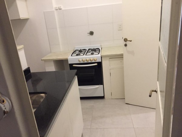 Alquiler Temporario 2 Ambientes SIN MUEBLES, Montevideo 800, Recoleta