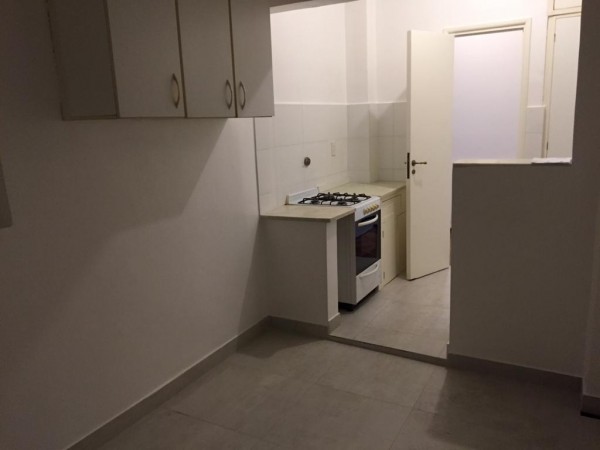 Alquiler Temporario 2 Ambientes SIN MUEBLES, Montevideo 800, Recoleta