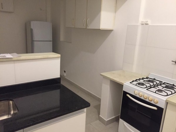 Alquiler Temporario 2 Ambientes SIN MUEBLES, Montevideo 800, Recoleta