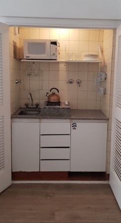 Alquiler Temporario Monombiente, Las Heras 2400, Recoleta