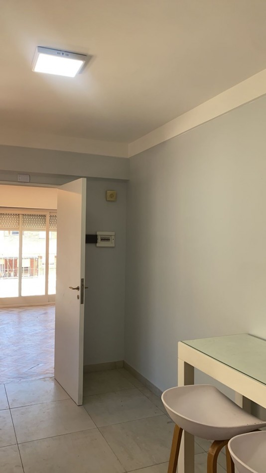 Alquiler Temporario 4 Ambientes c/dep y Baulera, Avellaneda 2000, Flores