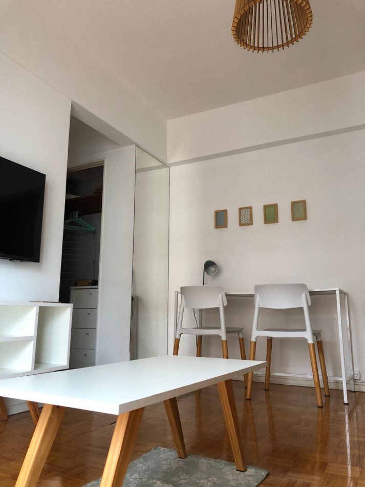 Alquiler Temporario 2 Ambientes, Zabala 2400, Colegiales. 