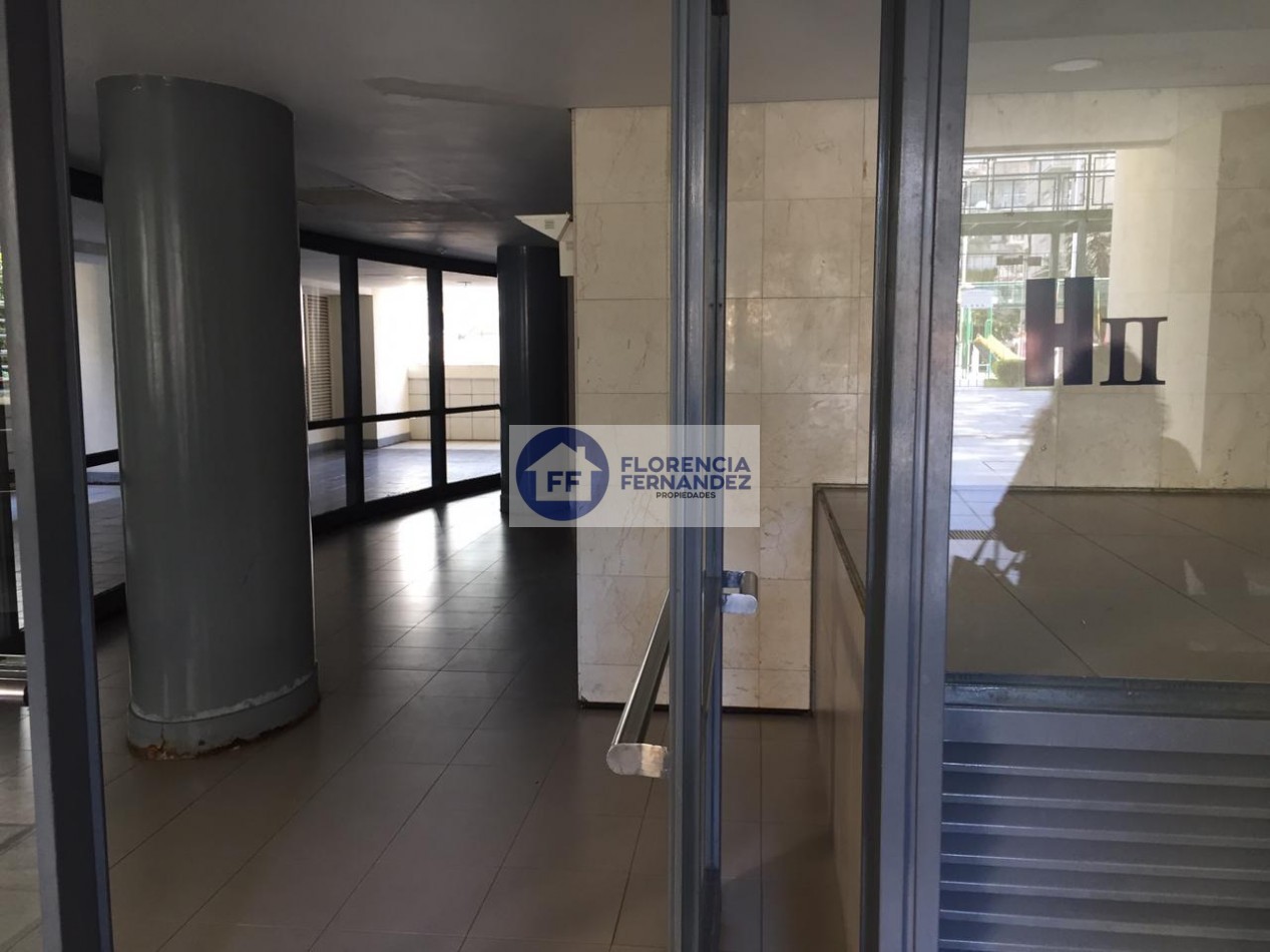 Alquiler Temporario 2 Ambientes piso alto c/ pileta, Roosevelt 1800, Belgrano. 