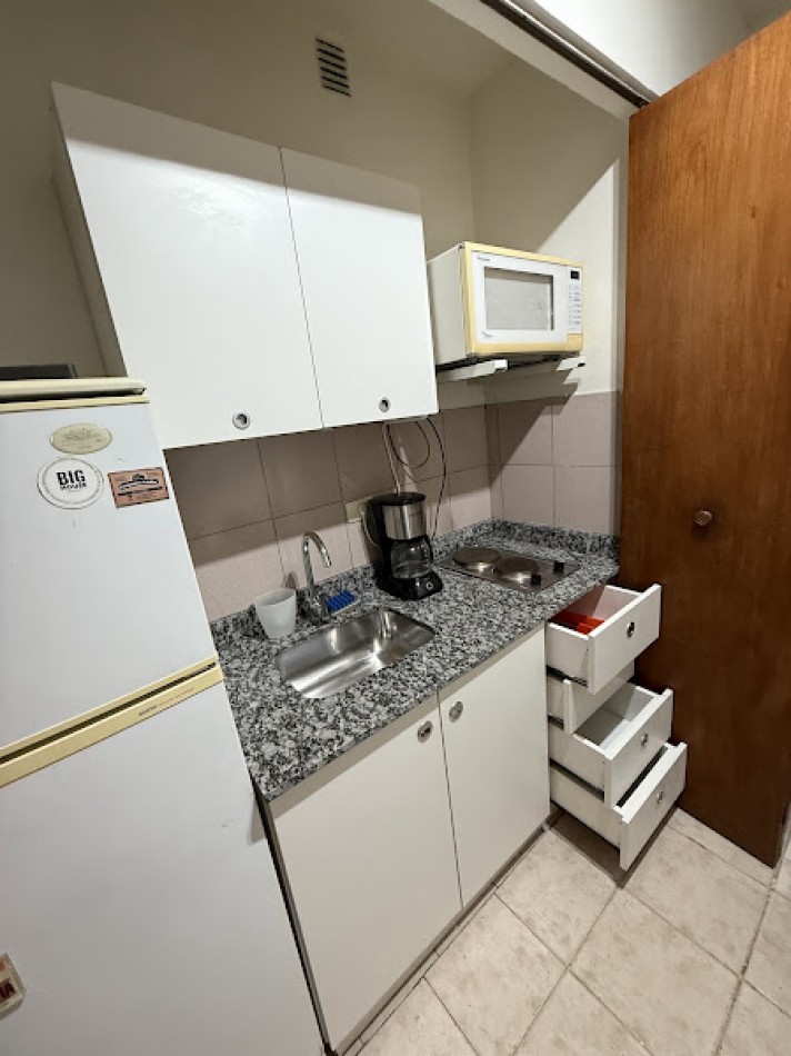 Alquiler Temporario Monoambiente, Lavalle 1700, San Nicolas. 5