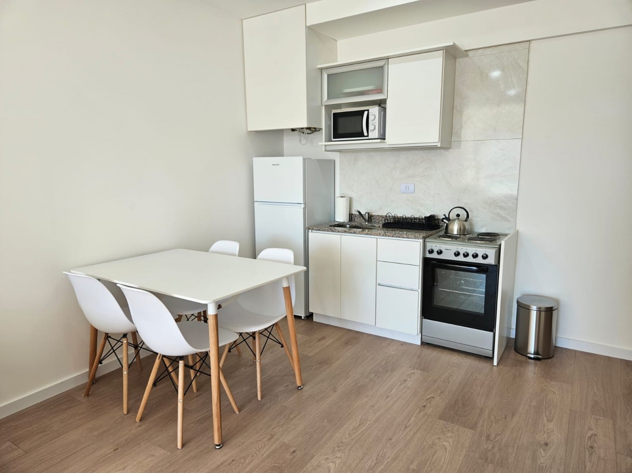 Alquiler Temporario Monoambiente Luminoso, Don Bosco 4100, Almagro. 3