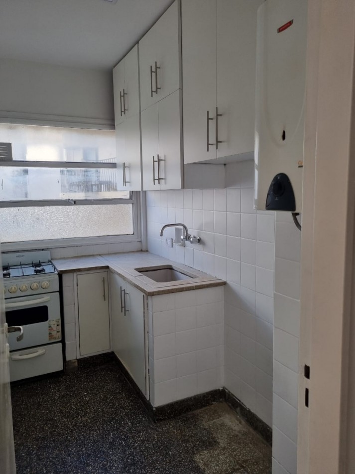 Alquiler Temporario 2 Ambientes, SIN MUEBLES, Austria 2100, Recoleta